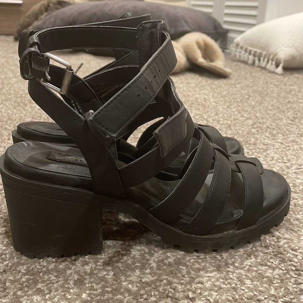 Dirty Laundry Heels - Picture 2 of 4